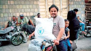 يمني يظفر بحصة من المساعدات المقدمة من برنامج الأغذية العالمي 